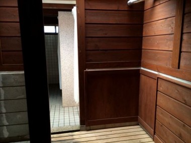 シャワーが並ぶ