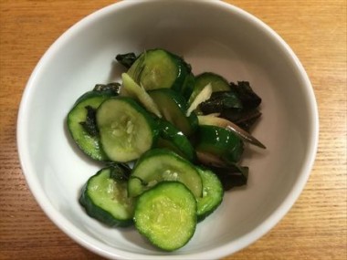 キュウリのめんつゆ漬物が完成