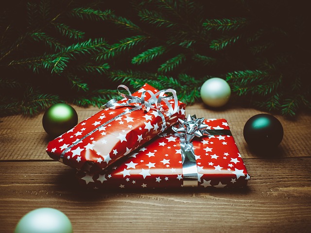 クリスマス！プレゼントはサンタさんから？親から？