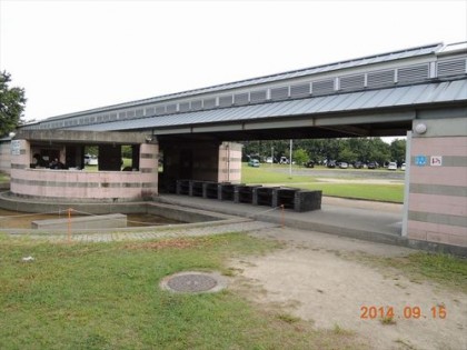 トイレと炊事場