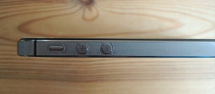 iphone割れないフィルムの側面