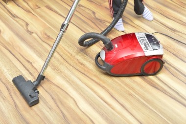 掃除機をかける