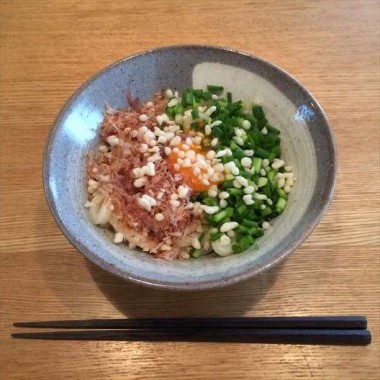 簡単釜玉うどん完成