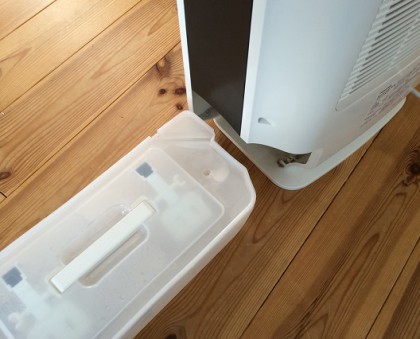 除湿機のタンク