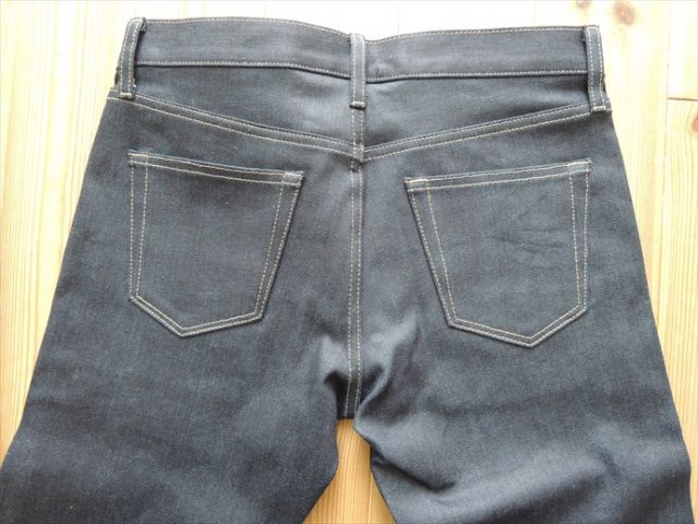 バックポケット