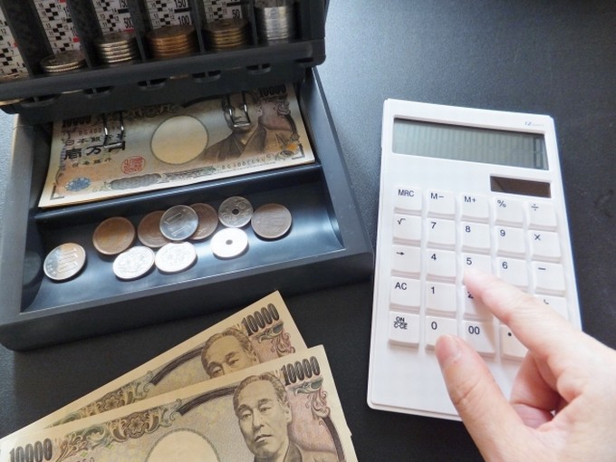 エアコンと石油ファンヒーター！コストが安いのはどっち？比較してみた！